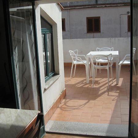 Nino'S Apartments Giardini-Naxos Zewnętrze zdjęcie