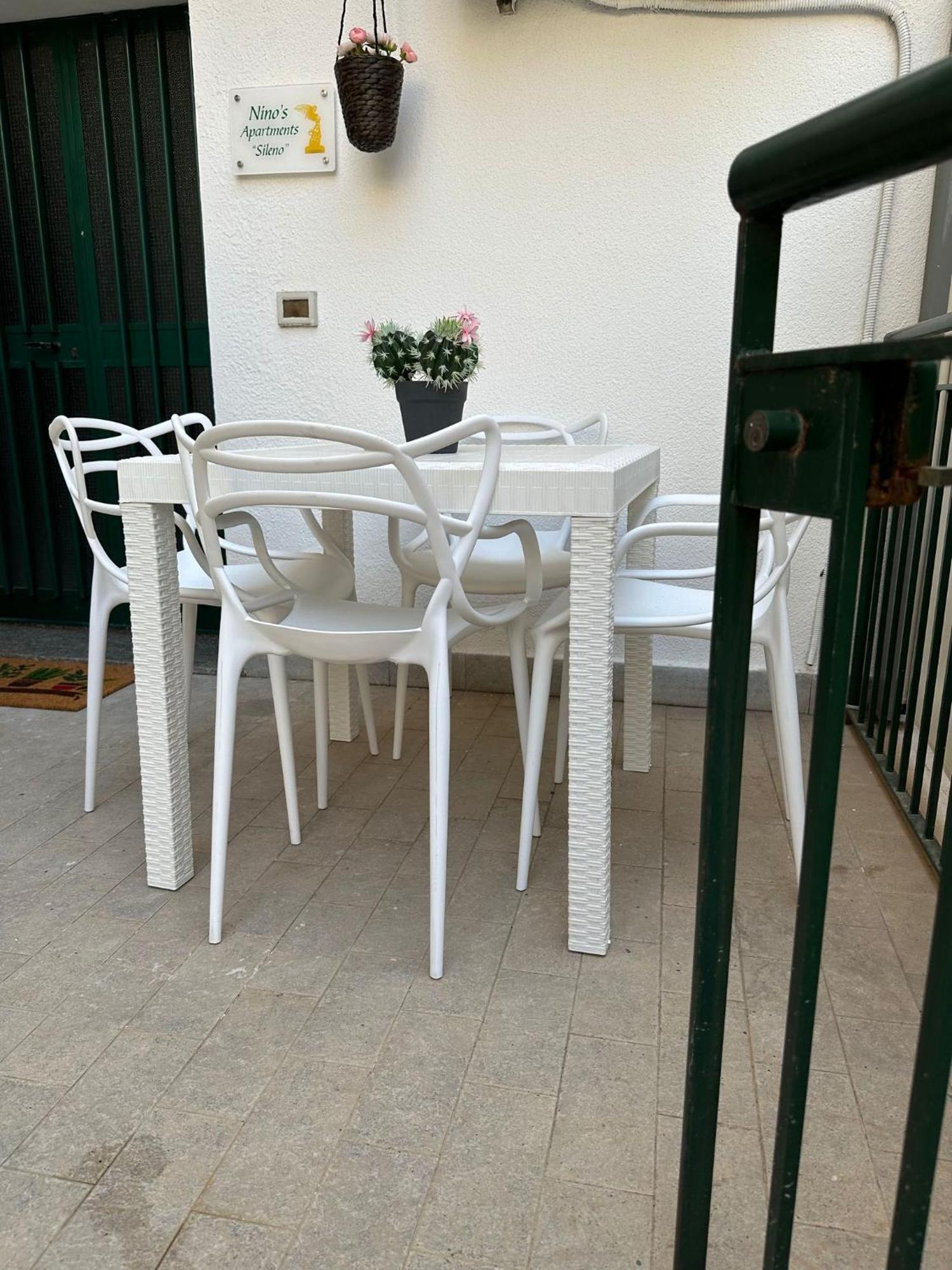 Nino'S Apartments Giardini-Naxos Zewnętrze zdjęcie