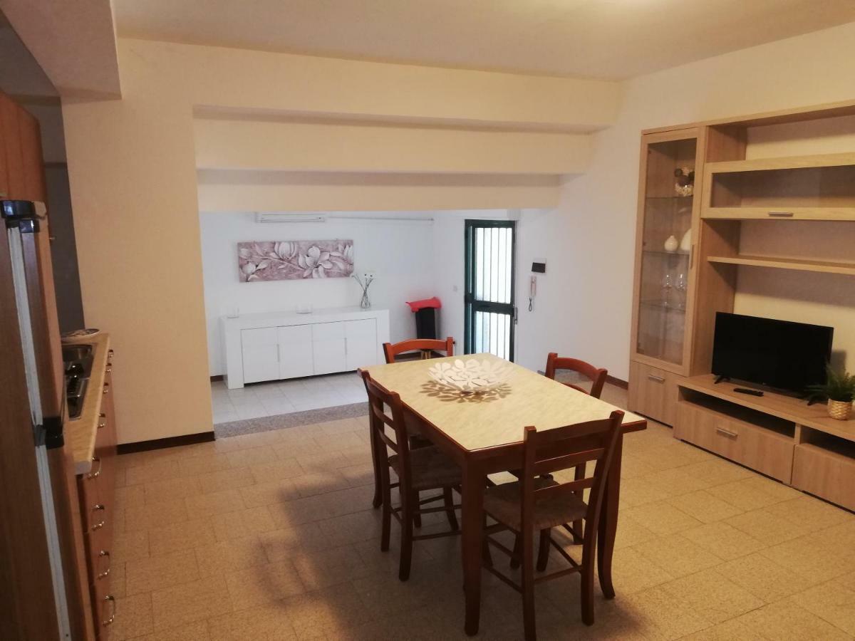 Nino'S Apartments Giardini-Naxos Zewnętrze zdjęcie